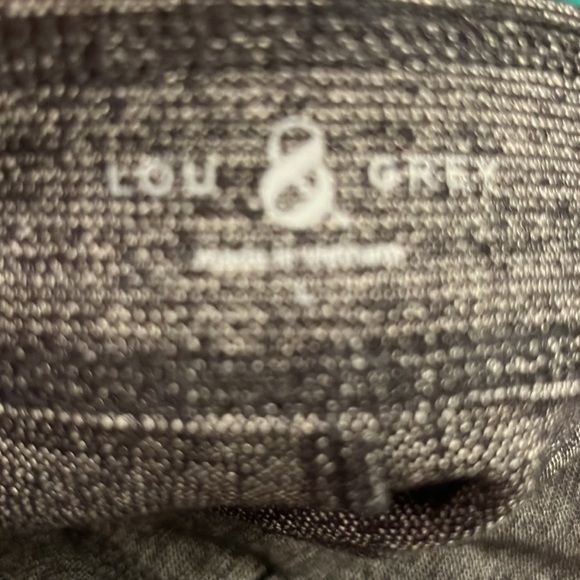 Lou & Grey brand size L flat front leggings with zipper/button closure in front - Picture 6 of 7